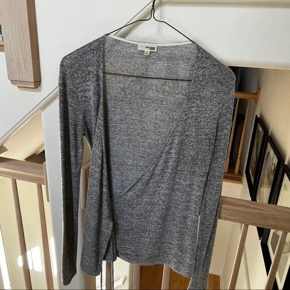 Aritzia Wilfred Free Katsia Wrap Top Cardigan in Heather Grey XS - Picture 4 of 8